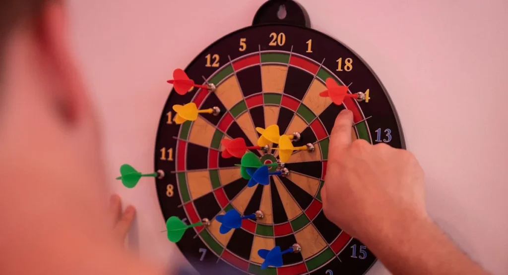 Cible Granboard 3S avec jeu de fléchettes électroniques en cours